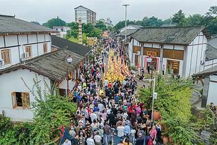 今日趣图：中日韩皆保持不败，仅中国队仍一球未失